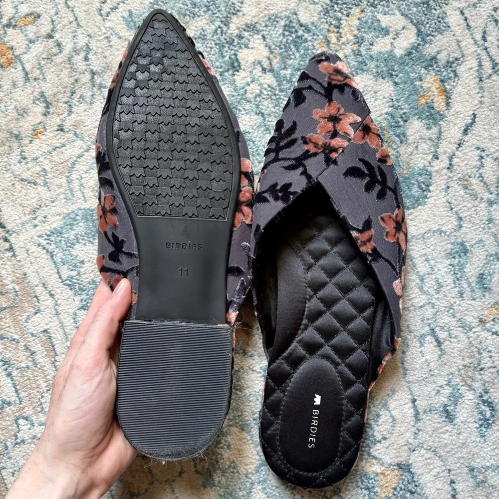 Birdies The Swan Cherry Blossom Pointed Toe Mules Size 11 Grey Velvet Floral - Picture 5 of 7